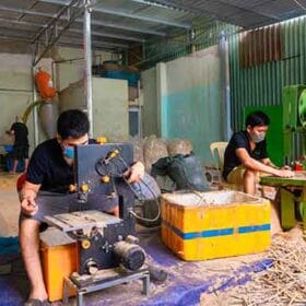 Công xưởng sản xuất