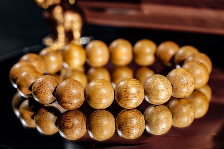 سعر أساور خشب العود من النوع 1 – سعر أساور خشب العود من النوع 1